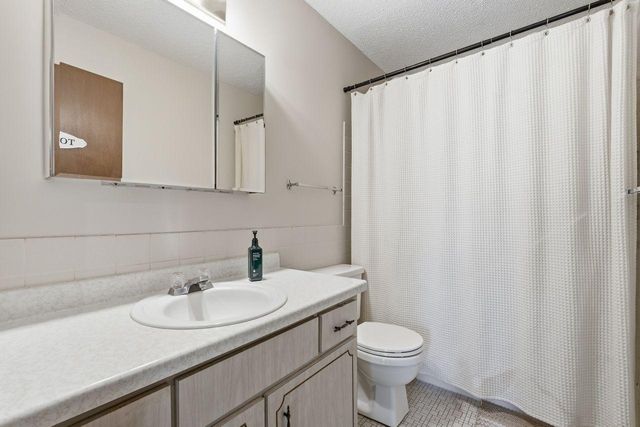 4045 Hodgson Road 201, Shoreview, MN 55126