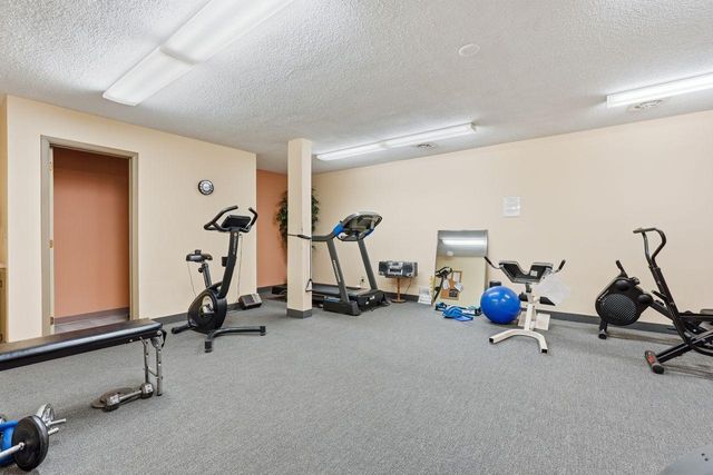 4045 Hodgson Road 201, Shoreview, MN 55126