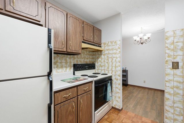 4045 Hodgson Road 201, Shoreview, MN 55126