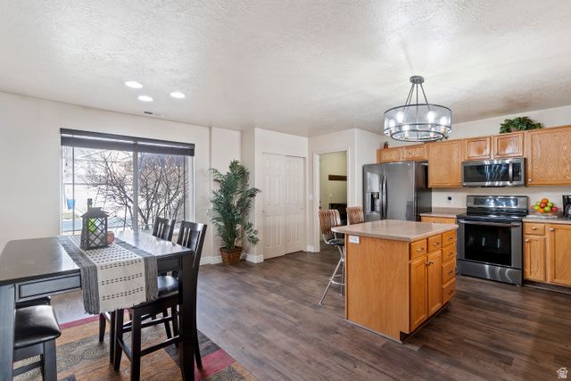 955 W ALTON DR, North Salt Lake, UT 84054