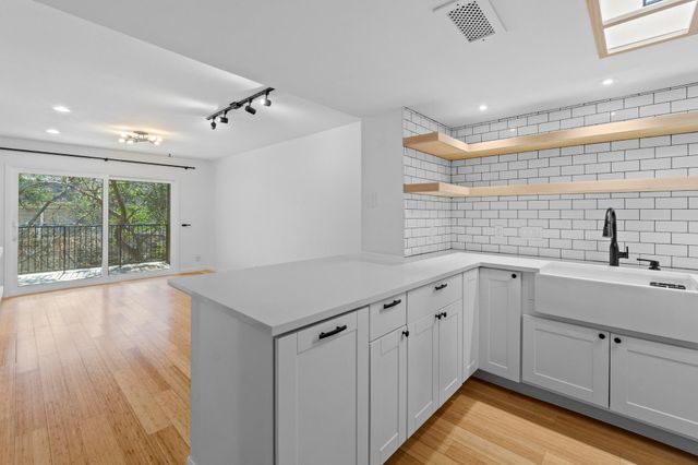 1135 Barton Hills DR 231, Austin, TX 78704