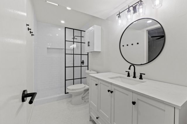 1135 Barton Hills DR 231, Austin, TX 78704