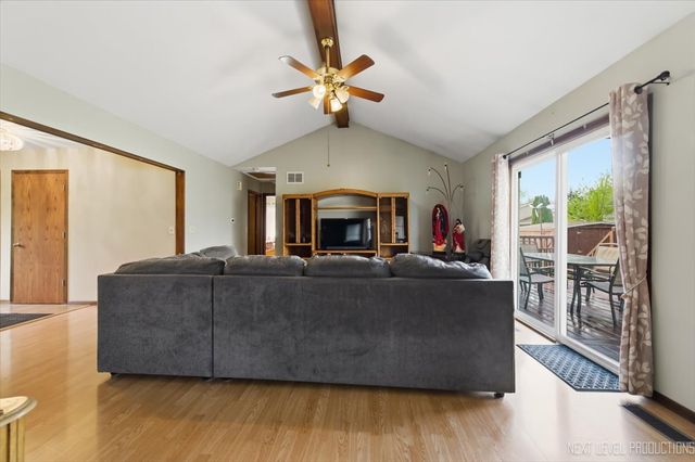 1721 W Galena Boulevard, Aurora, IL 60506