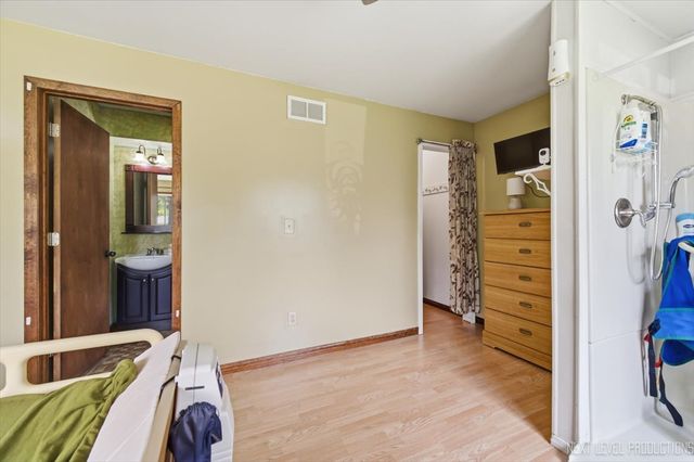 1721 W Galena Boulevard, Aurora, IL 60506