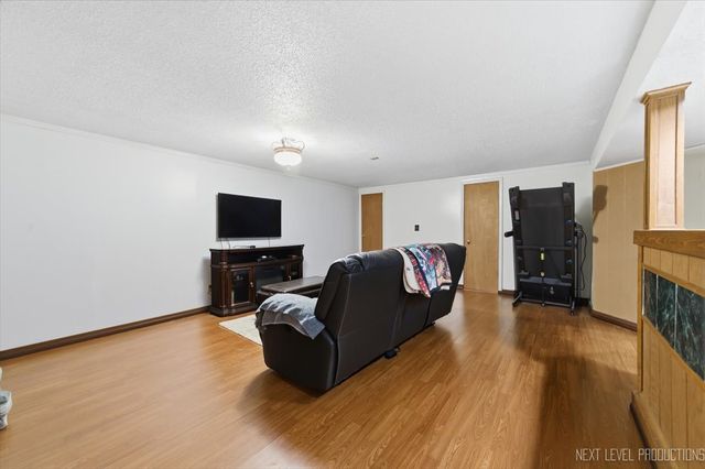 1721 W Galena Boulevard, Aurora, IL 60506