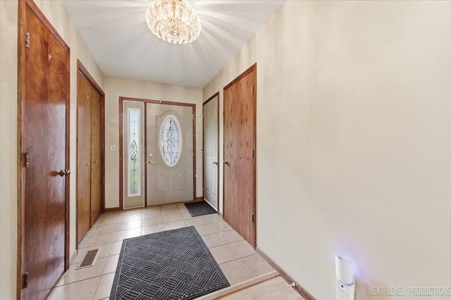 1721 W Galena Boulevard, Aurora, IL 60506