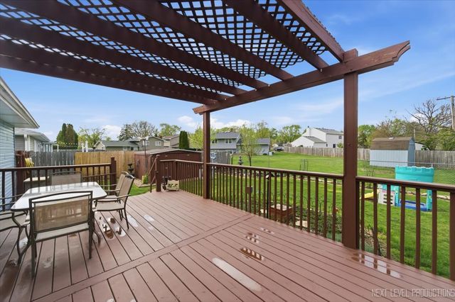 1721 W Galena Boulevard, Aurora, IL 60506