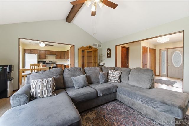 1721 W Galena Boulevard, Aurora, IL 60506
