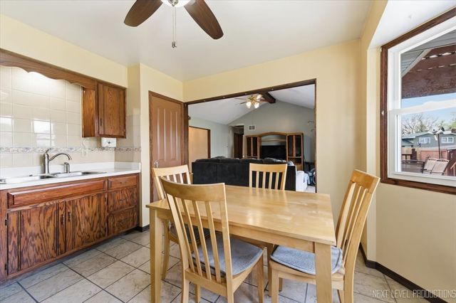 1721 W Galena Boulevard, Aurora, IL 60506