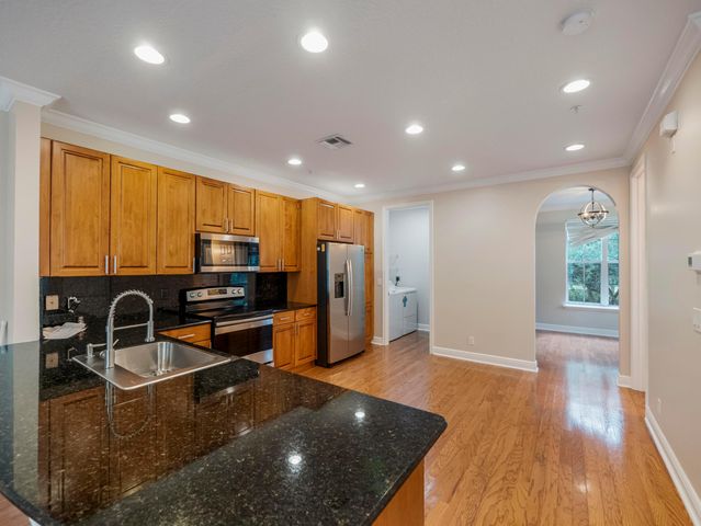 148 E Morning Dew Circle, Jupiter, FL 33458