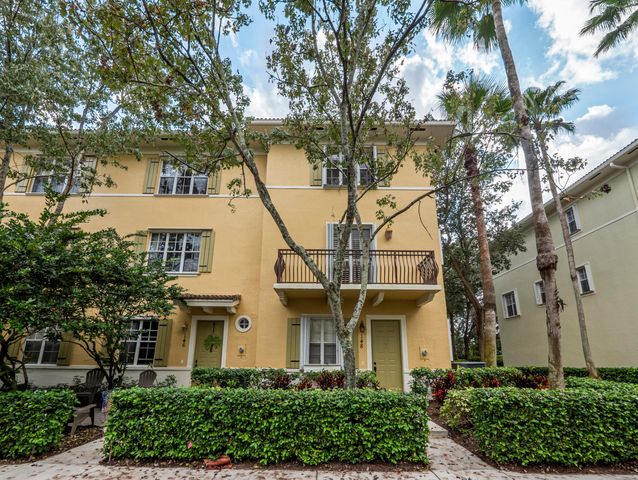 148 E Morning Dew Circle, Jupiter, FL 33458