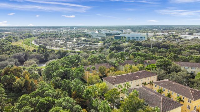 148 E Morning Dew Circle, Jupiter, FL 33458