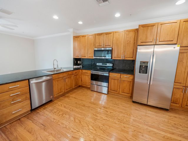 148 E Morning Dew Circle, Jupiter, FL 33458