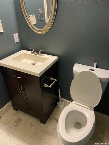 13607 Riverbank Pass, Helotes, TX 78023