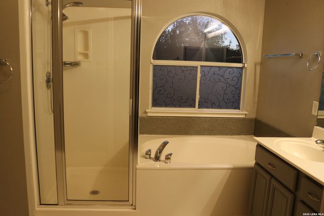 13607 Riverbank Pass, Helotes, TX 78023