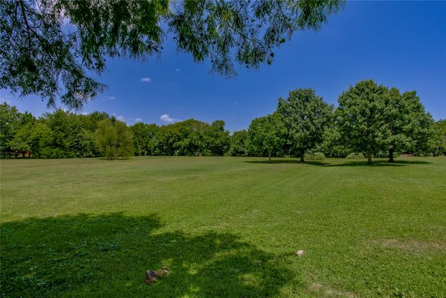 365 E Tripp Road, Sunnyvale, TX 75182