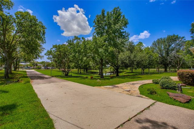 365 E Tripp Road, Sunnyvale, TX 75182