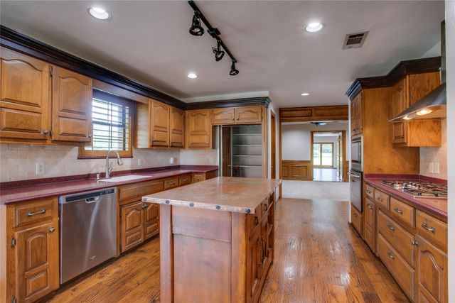 365 E Tripp Road, Sunnyvale, TX 75182
