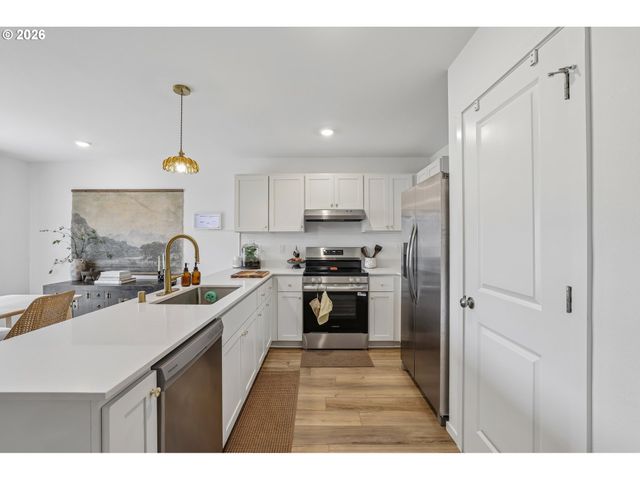 2027 HENDERSON Way, Longview, WA 98632