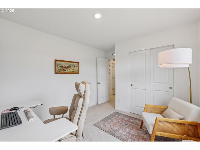 2027 HENDERSON Way, Longview, WA 98632