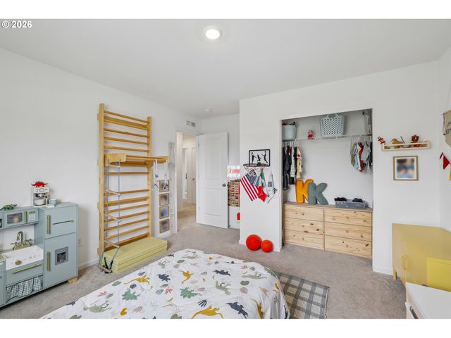 2027 HENDERSON Way, Longview, WA 98632