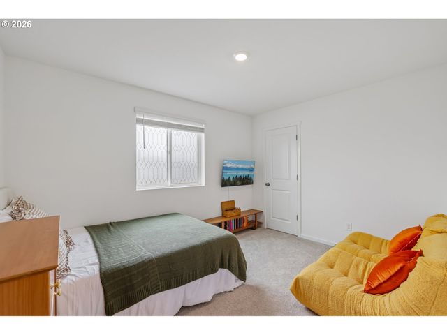 2027 HENDERSON Way, Longview, WA 98632