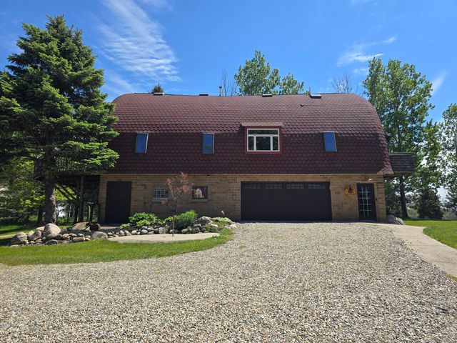 27546 Wait Road, Sturgis, MI 49091