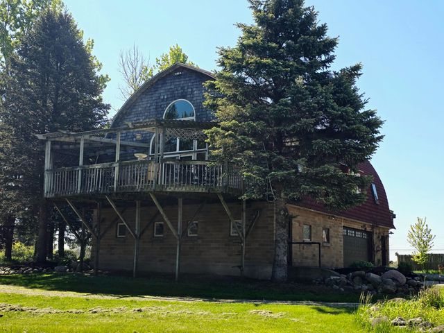 27546 Wait Road, Sturgis, MI 49091
