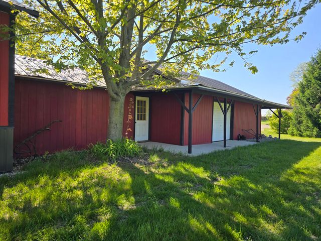 27546 Wait Road, Sturgis, MI 49091
