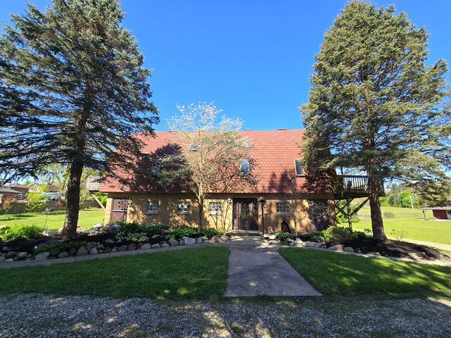 27546 Wait Road, Sturgis, MI 49091