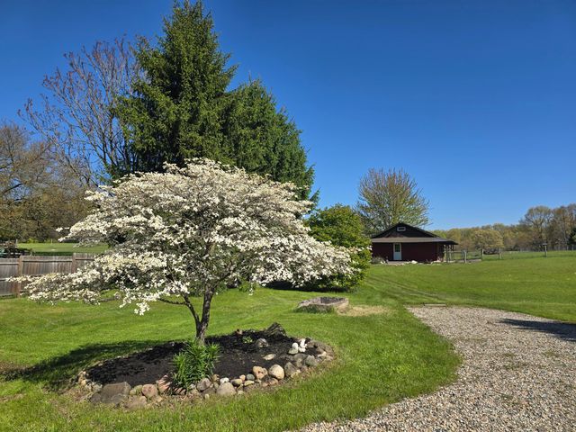 27546 Wait Road, Sturgis, MI 49091