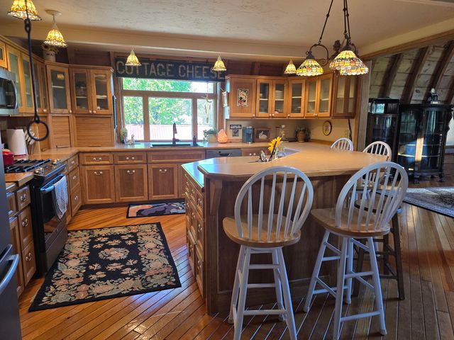 27546 Wait Road, Sturgis, MI 49091
