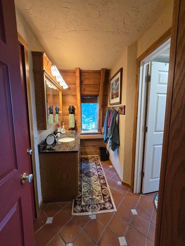 27546 Wait Road, Sturgis, MI 49091