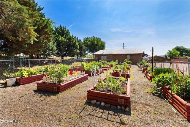 11350 E Sarah Jane Lane 123, Dewey, AZ 86327