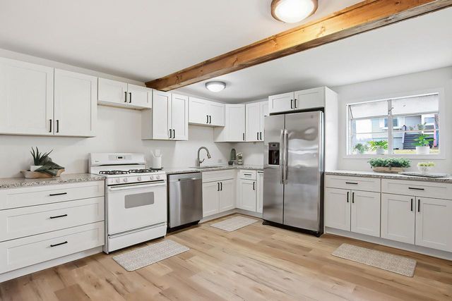 33737 S Lakeshore DRIVE, Burlington, WI 53105