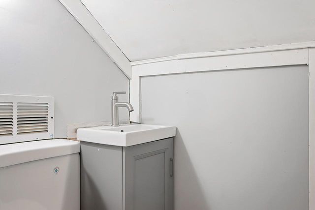 33737 S Lakeshore DRIVE, Burlington, WI 53105