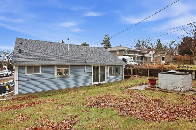 33737 S Lakeshore DRIVE, Burlington, WI 53105