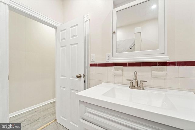 705 N 7TH ST, Camden, NJ 08102