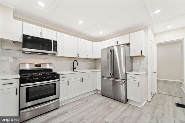 705 N 7TH ST, Camden, NJ 08102