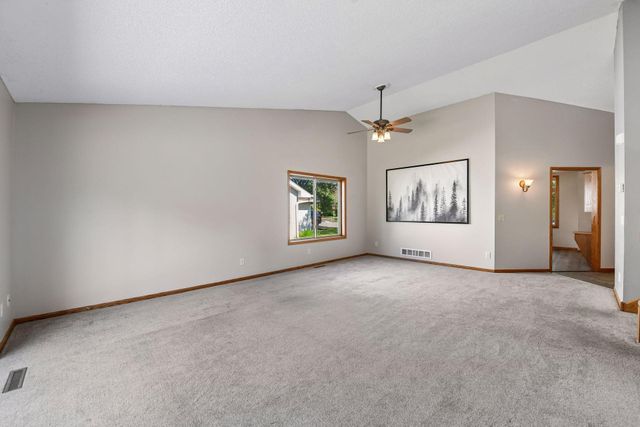 1414 Courtland W, Waconia, MN 55387