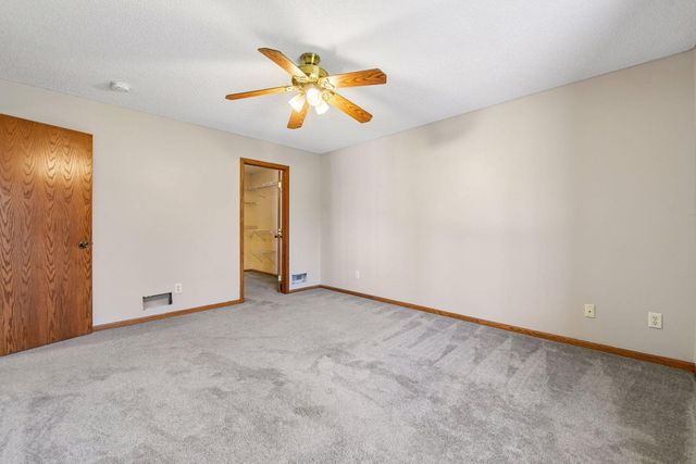 1414 Courtland W, Waconia, MN 55387