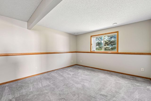 1414 Courtland W, Waconia, MN 55387