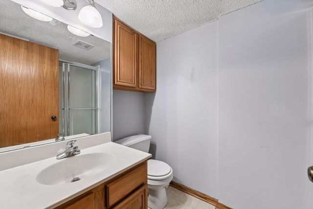 1414 Courtland W, Waconia, MN 55387