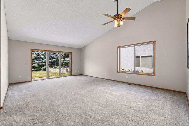 1414 Courtland W, Waconia, MN 55387
