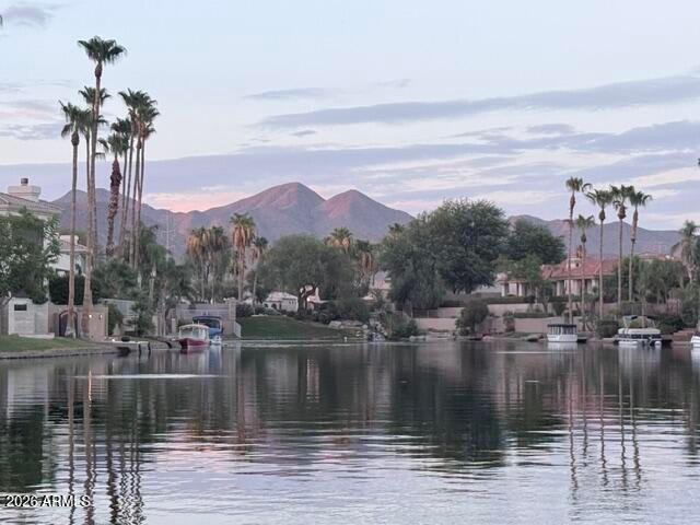 10180 E COCHISE Drive, Scottsdale, AZ 85258