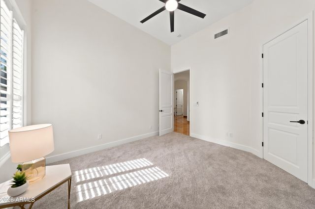 10180 E COCHISE Drive, Scottsdale, AZ 85258