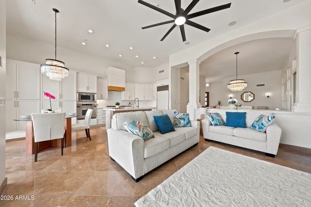 10180 E COCHISE Drive, Scottsdale, AZ 85258