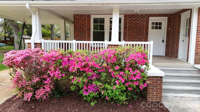 307 W Washington Avenue, Bessemer City, NC 28016