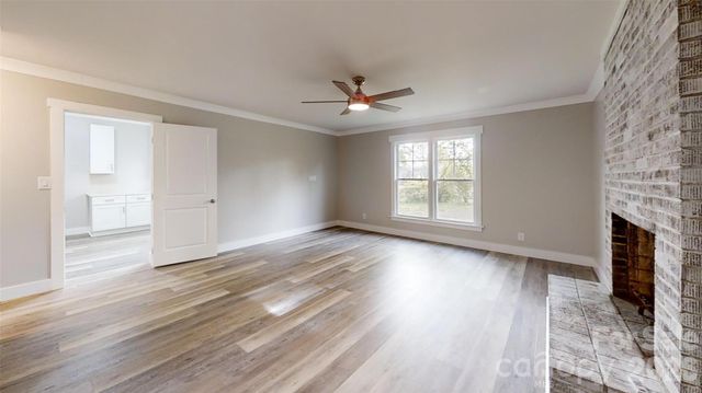 307 W Washington Avenue, Bessemer City, NC 28016