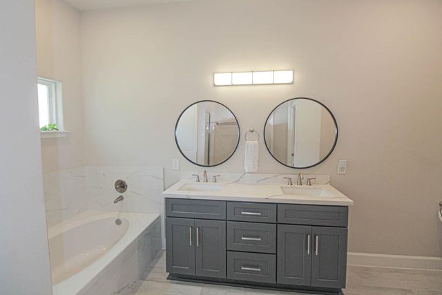 166 S Village Cove Loop, Livingston, TX 77351